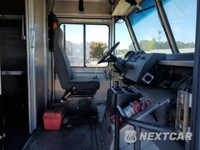 Zdjęcie 11 z 13 samochodu: 2020 FREIGHTLINER MT45G DELIVERY TRUCK VIN:4UZAC2EAXLCLZ6834 - miniatura