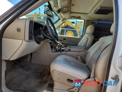 Zdjęcie 7 z 13 samochodu: 2005 GMC YUKON XL C1500 VIN:1GKEC16Z05J188128 - miniatura