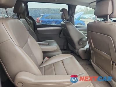 Zdjęcie 11 z 13 samochodu: 2011 VOLKSWAGEN ROUTAN SEL VIN:2V4RW5DG5BR804996 - miniatura