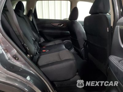 Zdjęcie 11 z 16 samochodu: 2019 NISSAN ROGUE S VIN:5N1AT2MV4KC817854 - miniatura