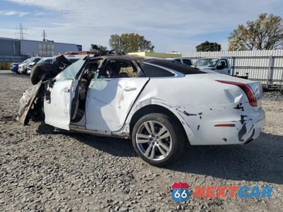 Drugie zdjęcie samochodu z przodu: 2011 JAGUAR XJ VIN:SAJWA1CB3BLV18519 - miniatura