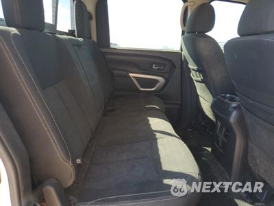 Zdjęcie 10 z 15 samochodu: 2018 NISSAN TITAN SV VIN:1N6AA1E66JN536408 - miniatura