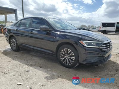 Czwarte zdjęcie samochodu z boku: 2019 VOLKSWAGEN JETTA SEL VIN:3VWE57BUXKM088763 - miniatura