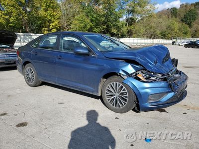 Czwarte zdjęcie samochodu z boku: 2021 VOLKSWAGEN JETTA S VIN:3VWC57BU8MM092563 - miniatura