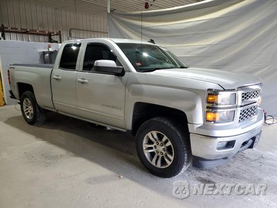 Czwarte zdjęcie samochodu z boku: 2015 CHEVROLET SILVERADO K1500 LT VIN:1GCVKREC2FZ380535 - miniatura
