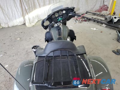 Zdjęcie 6 z 10 samochodu: 2021 HARLEY-DAVIDSON FLHTCUTG VIN:1HD1MAF15MB853601 - miniatura