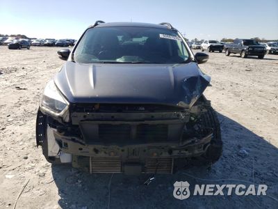 Piąte zdjęcie samochodu w środku: 2017 FORD ESCAPE TITANIUM VIN:1FMCU0J91HUB26138 - miniatura