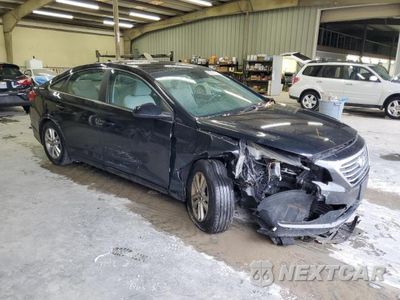 Czwarte zdjęcie samochodu z boku: 2017 HYUNDAI SONATA SE VIN:5NPE24AF9HH526765 - miniatura