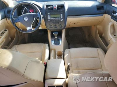 Zdjęcie 8 z 11 samochodu: 2008 VOLKSWAGEN JETTA SE VIN:3VWRM71KX8M073855 - miniatura