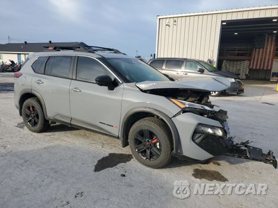 Czwarte zdjęcie samochodu z boku: 2025 NISSAN ROGUE SV VIN:5N1BT3BB5SC789615 - miniatura