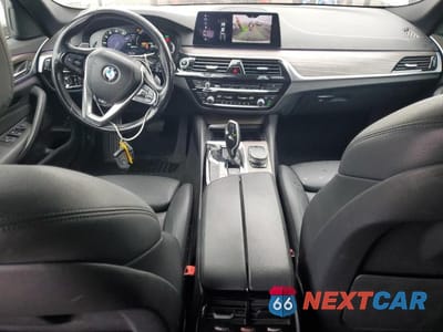 Zdjęcie 8 z 11 samochodu: 2018 BMW 530E VIN:WBAJA9C55JB033169 - miniatura