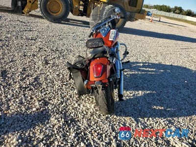Czwarte zdjęcie samochodu z boku: 2006 HONDA VTX1300 C VIN:1HFSC550X6A214198 - miniatura