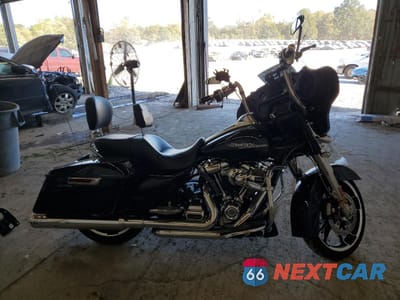 2020 HARLEY-DAVIDSON FLHX 1HD1KBC16LB661280 - główne zdjęcie licytacji z USA - miniatura