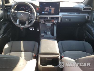 Zdjęcie 8 z 12 samochodu: 2024 TOYOTA TACOMA TRD SPORT VIN:3TYLB5JN8RT024026 - miniatura