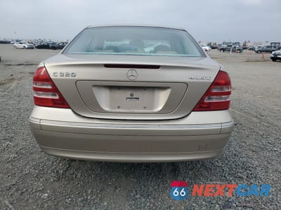 Zdjęcie 6 z 14 samochodu: 2003 MERCEDES-BENZ C 320 4MATIC VIN:WDBRF84J23F340354 - miniatura