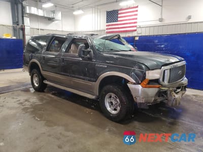 Czwarte zdjęcie samochodu z boku: 2001 FORD EXCURSION LIMITED VIN:1FMSU43FX1ED04585 - miniatura