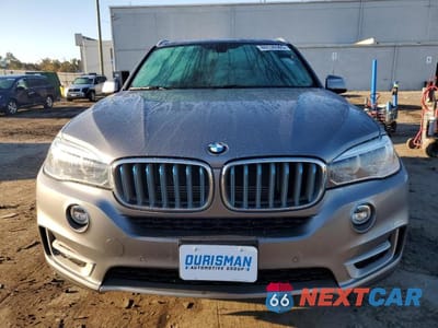 Piąte zdjęcie samochodu w środku: 2017 BMW X5 XDR40E VIN:5UXKT0C32H0V97507 - miniatura