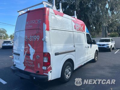 Czwarte zdjęcie samochodu z boku: 2017 NISSAN NV 2500 S VIN:1N6BF0LY5HN811345 - miniatura