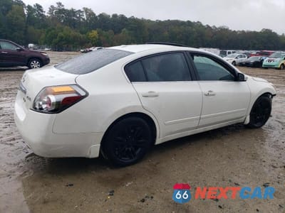 Trzecie zdjęcie samochodu z tyłu: 2011 NISSAN ALTIMA 2.5 VIN:1N4AL2AP2BN509036 - miniatura
