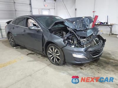 Czwarte zdjęcie samochodu z boku: 2021 CHEVROLET MALIBU RS VIN:1G1ZG5ST8MF061759 - miniatura