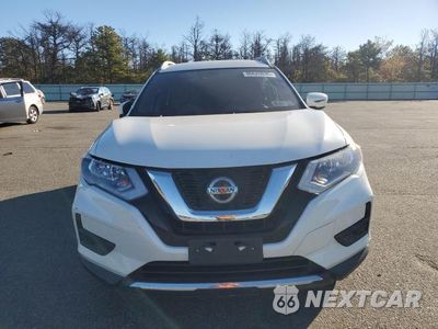 Piąte zdjęcie samochodu w środku: 2019 NISSAN ROGUE S VIN:JN8AT2MV9KW374284 - miniatura
