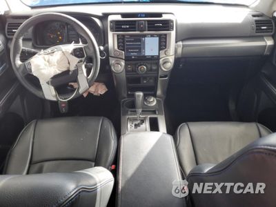 Zdjęcie 8 z 16 samochodu: 2023 TOYOTA 4RUNNER SE VIN:JTENU5JR9P6110701 - miniatura