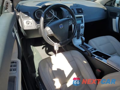 Zdjęcie 8 z 13 samochodu: 2011 VOLVO C70 T5 VIN:YV1672MC3BJ108951 - miniatura