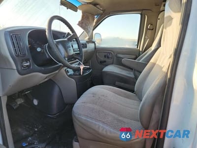 Zdjęcie 7 z 11 samochodu: 2000 GMC SAVANA G3500 VIN:1GTHG35R2Y1115762 - miniatura