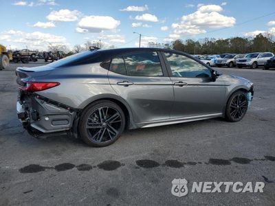 Trzecie zdjęcie samochodu z tyłu: 2025 TOYOTA CAMRY XSE VIN:4T1DAACK7SU593400 - miniatura