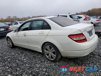 Drugie zdjęcie samochodu z przodu: 2011 MERCEDES-BENZ C 300 4MATIC VIN:WDDGF8BB2BR140873 - miniatura