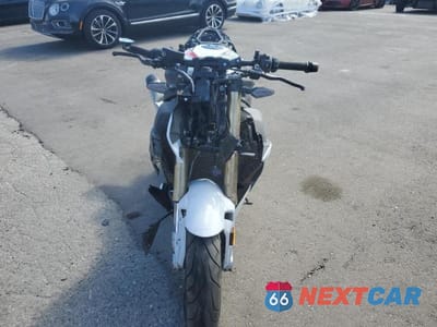 Drugie zdjęcie samochodu z przodu: 2024 BMW S 1000 R VIN:WB10E5305R6J50073 - miniatura