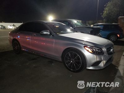 Czwarte zdjęcie samochodu z boku: 2019 MERCEDES-BENZ C 300 VIN:WDDWF8DB3KR463032 - miniatura