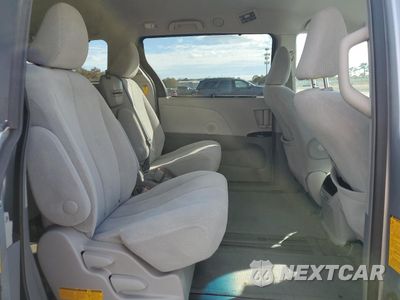 Zdjęcie 11 z 13 samochodu: 2014 TOYOTA SIENNA LE VIN:5TDKK3DC4ES501132 - miniatura