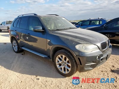 Czwarte zdjęcie samochodu z boku: 2012 BMW X5 XDRIVE35I VIN:5UXZV4C51CL985899 - miniatura