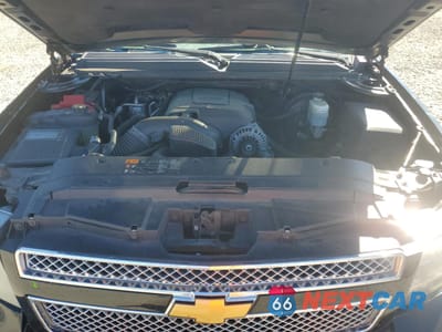 Zdjęcie 12 z 14 samochodu: 2013 CHEVROLET SUBURBAN VIN:1GNSCJE08DR107191 - miniatura