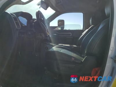 Zdjęcie 7 z 11 samochodu: 2019 RAM 4500 VIN:3C7WRKCL5KG646671 - miniatura