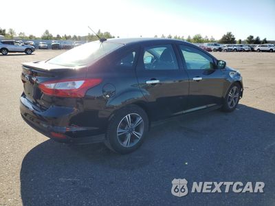 Trzecie zdjęcie samochodu z tyłu: 2014 FORD FOCUS SE VIN:1FADP3F2XEL271151 - miniatura