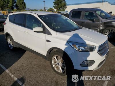 Czwarte zdjęcie samochodu z boku: 2017 FORD ESCAPE SE VIN:1FMCU0GD8HUB82959 - miniatura
