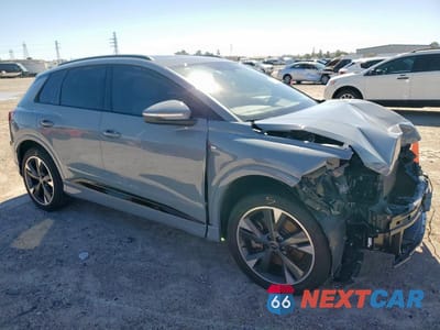 Czwarte zdjęcie samochodu z boku: 2024 AUDI Q4 E-TRON PREMIUM PLUS VIN:WA1L2BFZ1RP032348 - miniatura