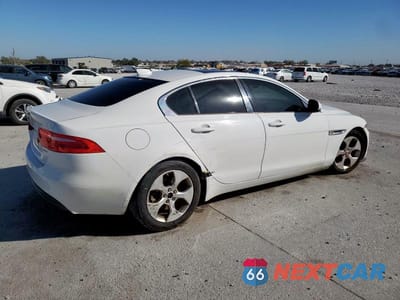 Trzecie zdjęcie samochodu z tyłu: 2017 JAGUAR XE VIN:SAJAR4BNXHA976286 - miniatura