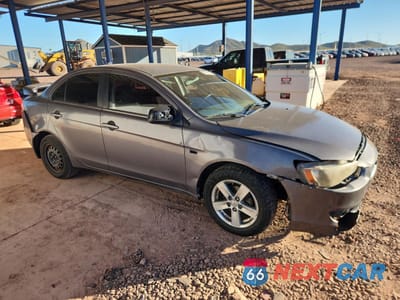 Czwarte zdjęcie samochodu z boku: 2008 MITSUBISHI LANCER ES VIN:JA3AU26UX8U033248 - miniatura