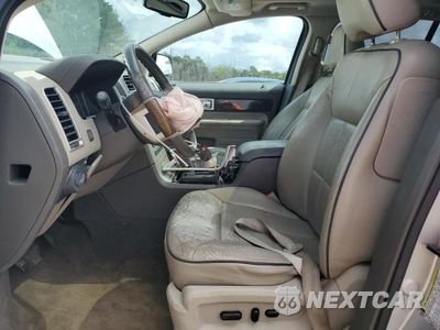 Zdjęcie 7 z 14 samochodu: 2010 LINCOLN MKX VIN:2LMDJ8JC1ABJ24946 - miniatura