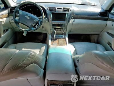 Zdjęcie 8 z 13 samochodu: 2008 LEXUS LS 460L VIN:JTHGL46F485028762 - miniatura