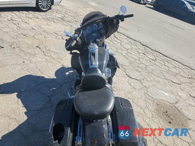 Zdjęcie 6 z 9 samochodu: 2015 HARLEY-DAVIDSON FLHTK SHRINE ULTRA LIMITED VIN:1HD1KNL15FB618796 - miniatura