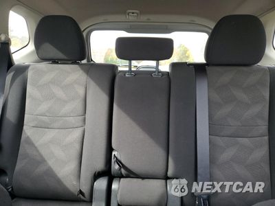 Zdjęcie 10 z 13 samochodu: 2016 NISSAN ROGUE S VIN:KNMAT2MV7GP720491 - miniatura
