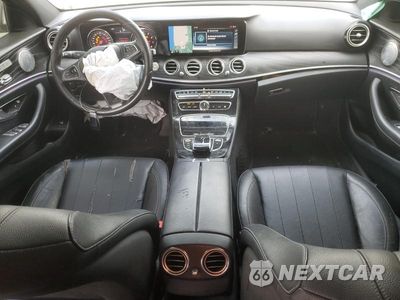 Zdjęcie 8 z 11 samochodu: 2017 MERCEDES-BENZ E 300 VIN:WDDZF4JB5HA042656 - miniatura