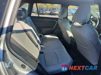 Zdjęcie 10 z 12 samochodu: 2021 TOYOTA RAV4 PRIME SE VIN:JTMAB3FV4MD072935 - miniatura