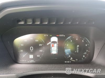 Zdjęcie 9 z 14 samochodu: 2016 VOLVO XC90 T5 VIN:YV4102XM5G1056395 - miniatura
