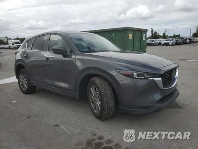 Czwarte zdjęcie samochodu z boku: 2022 MAZDA CX-5 PREFERRED VIN:JM3KFBCM3N0561079 - miniatura