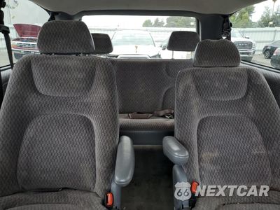 Zdjęcie 10 z 13 samochodu: 2000 DODGE GRAND CARAVAN SE VIN:2B4GP44GXYR589372 - miniatura